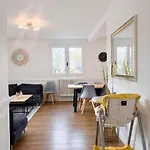 Grande Maison 160 M2 6 A Villa