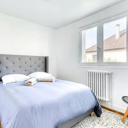 Grande Maison 160 M2 6 A * Caen