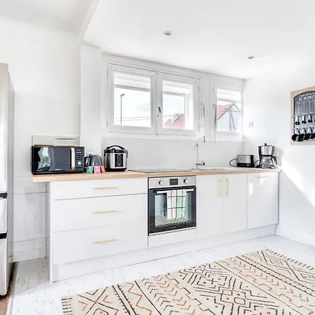 Grande Maison 160 M2 6 A * Caen