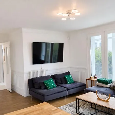 Grande Maison 160 M2 6 A Villa Caen