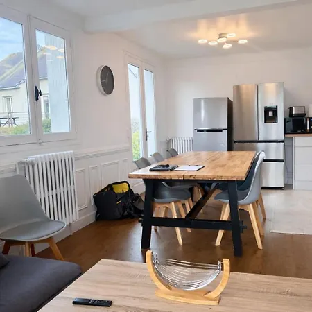 Grande Maison 160 M2 6 à Villa *