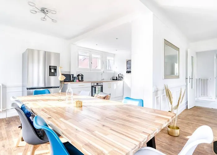 Villa Grande Maison 160 M2 6 A *