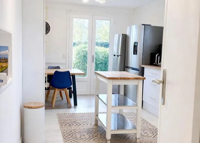 Villa Grande Maison 160 M2 6 à Caen