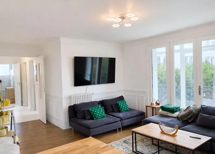 Grande Maison 160 M2 6 à Villa Caen