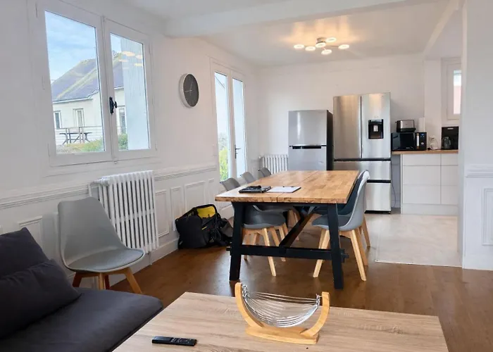 Grande Maison 160 M2 6 à Villa *